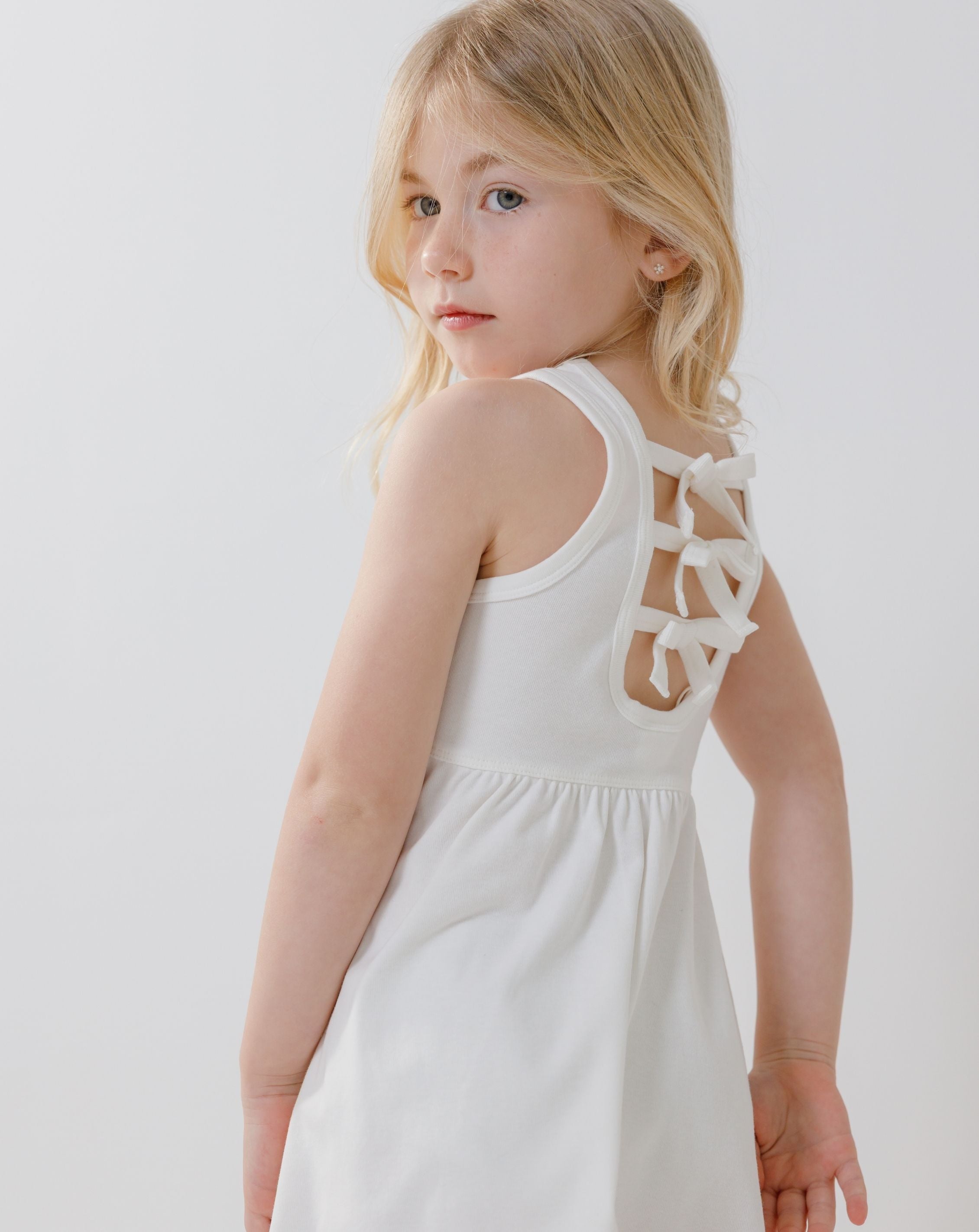 Ribbed Dres With Back Bows H